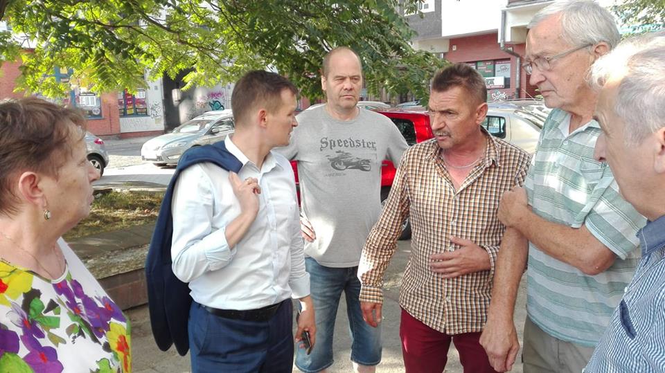 Jaros odwiedza mieszkańców Trzonolinowca.