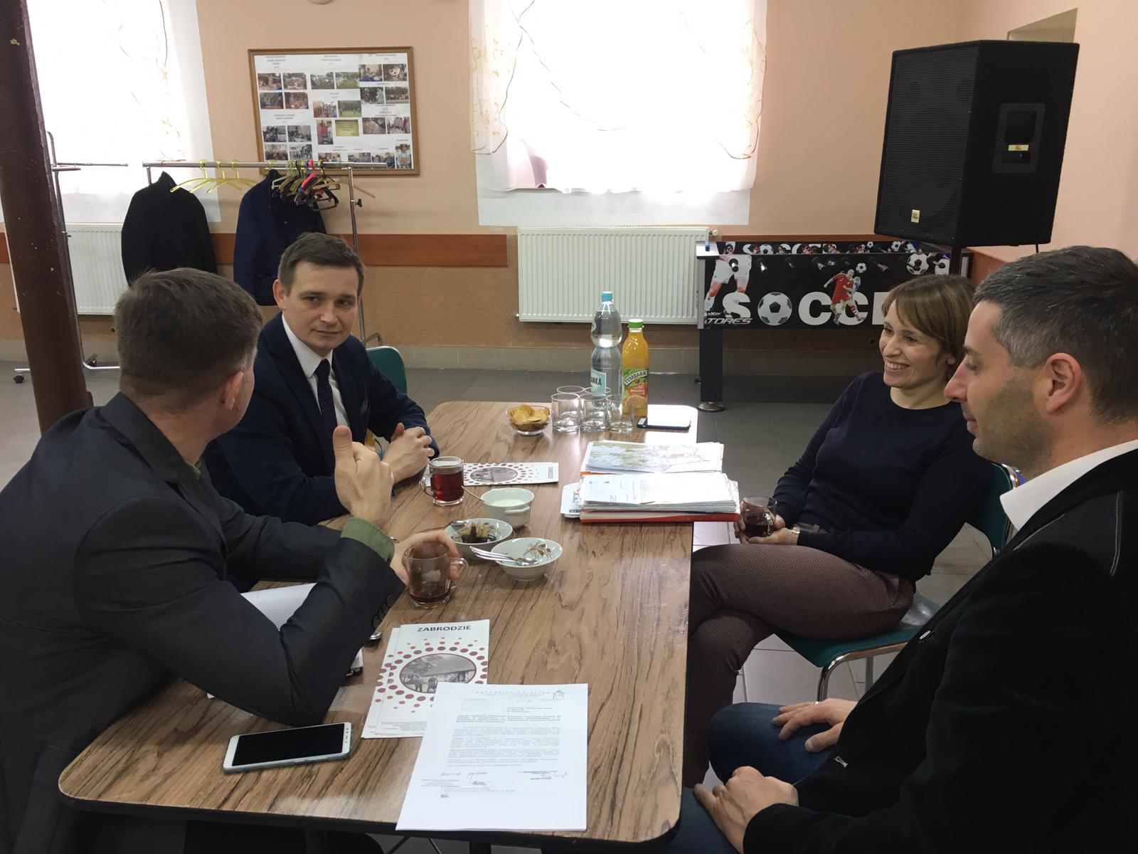 Połączenie Wrocławia z Zabrodziem – czy jest to możliwe?
