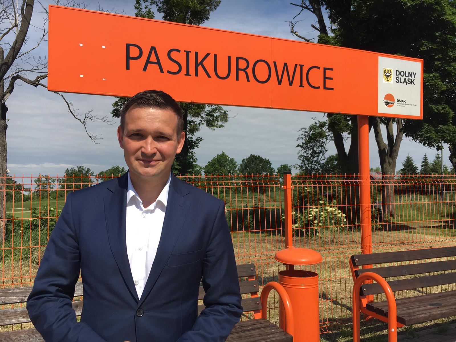 Z Pasikurowic do Wrocławia szybko i wygodnie? To możliwe!