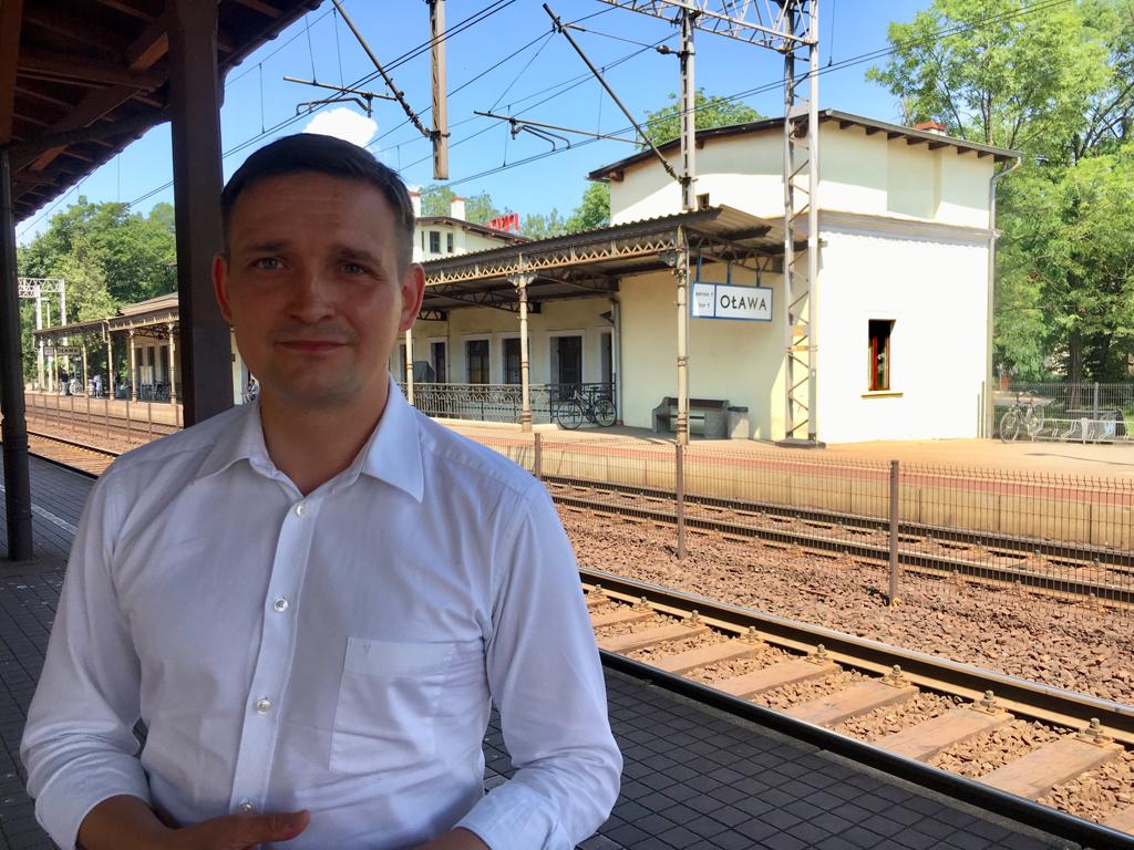 Jaros interweniuje w sprawie modernizacji i odpowiedniego zagospodarowania dworca kolejowego w Oławie.