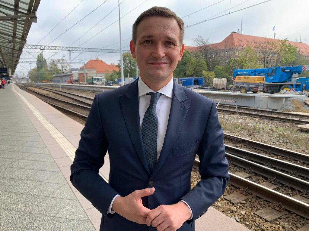 Czy prace na Dworcu Kolejowym Wrocław Główny zostaną zakończone w terminie?