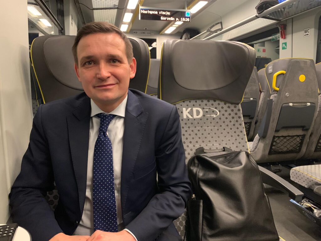 Czy pasażerowie szynobusu Wrocław – Trzebnica są skazani na tłok?