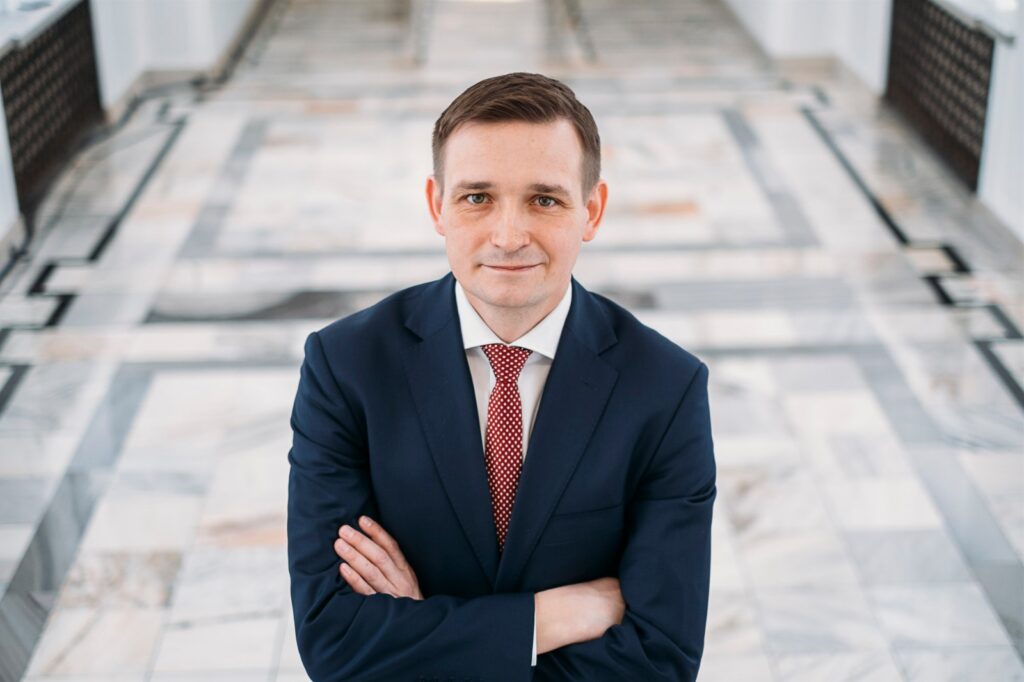 Interpelacja poselska w sprawie kosztów kampanii informacyjnej prowadzonej w związku z przyjęciem projektu ustawy o ratyfikacji zasobów własnych Unii Europejskiej