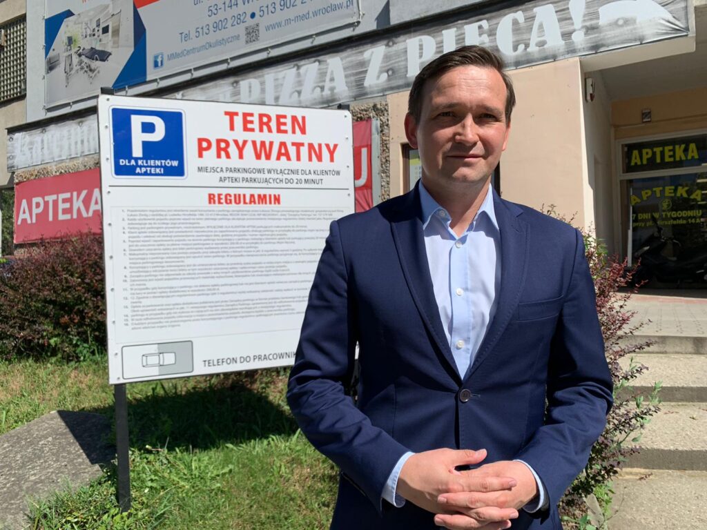 Odpowiedź w sprawie parkingu przy ul. Hirszfelda we Wrocławiu