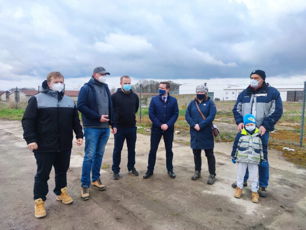 Zapytanie poselskie w sprawie przemysłowego chowu bydła w Sadkowie
